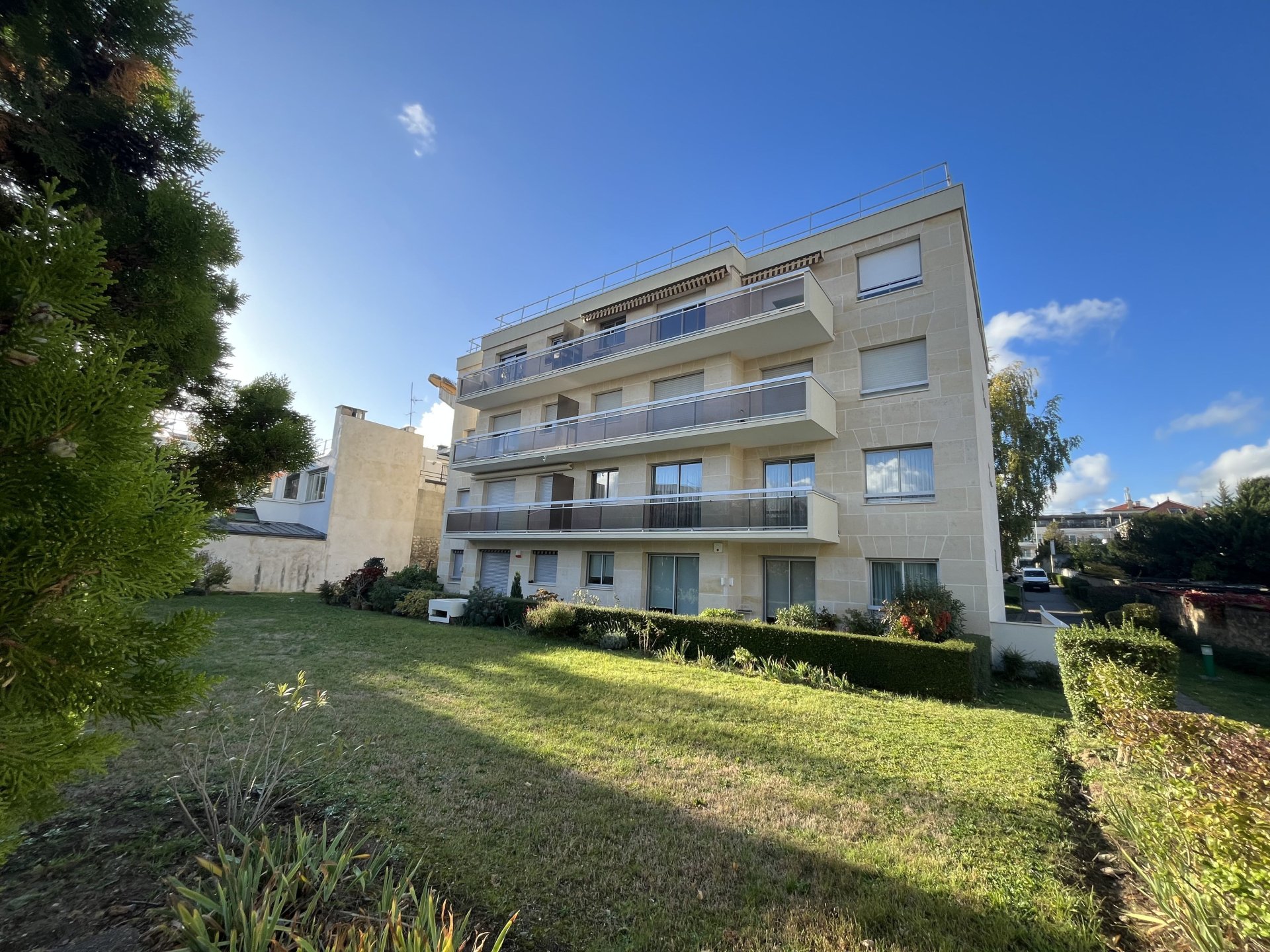 Appartement à louer, 46m², Issy-les-Moulineaux