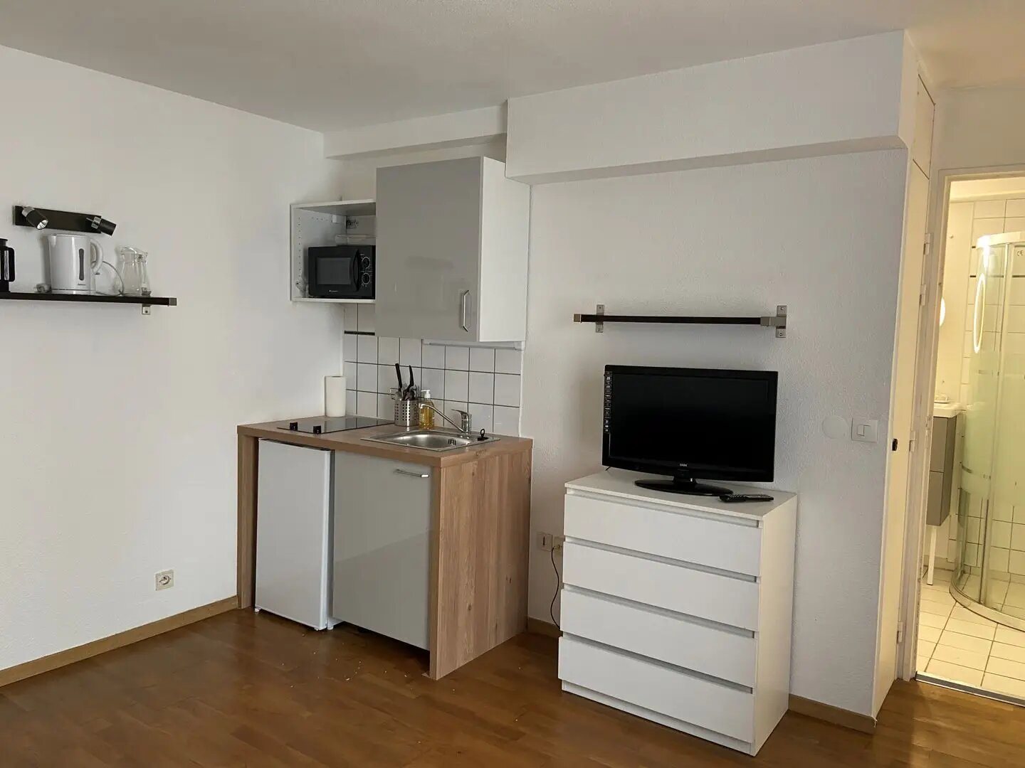 Appartement à louer, 18m², Courbevoie