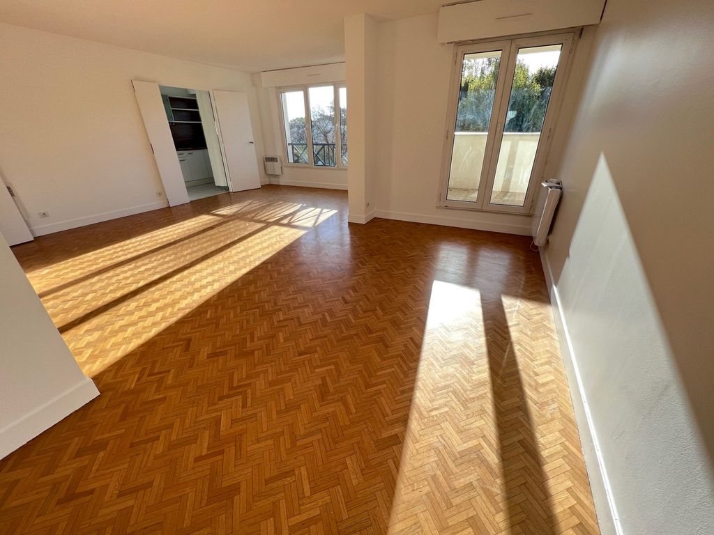Appartement à louer, 119m², Garches
