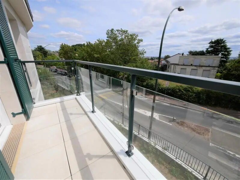 Appartement à louer, 62m², Garches