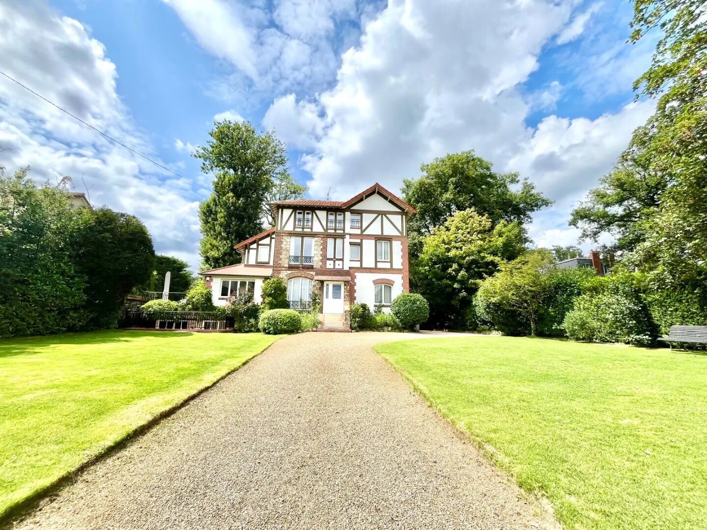 Maison à vendre, 242m², Garches