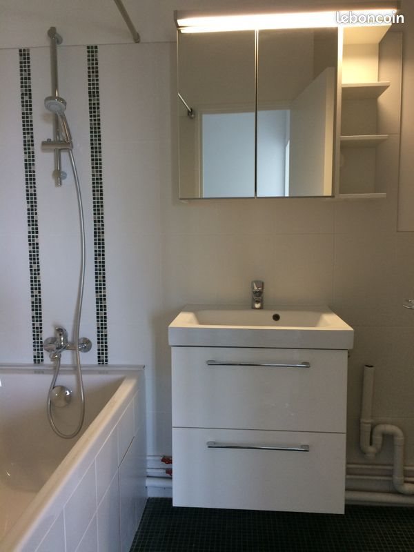 Appartement à louer, 53m², Courbevoie