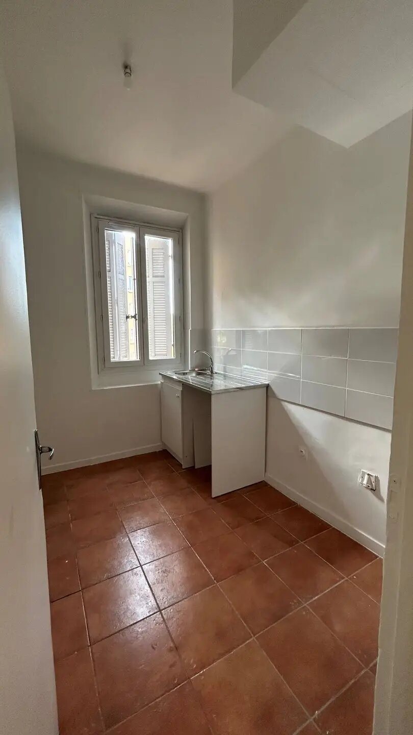 Appartement à louer, 27m², Marseille 15ème
