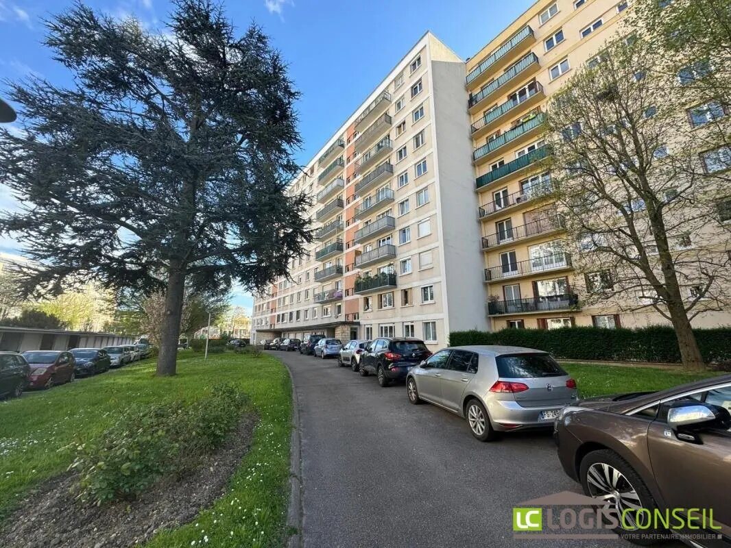 Appartement à louer, 44m², Viry-Châtillon