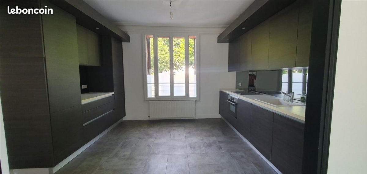 Maison à louer, 111m², Nanterre