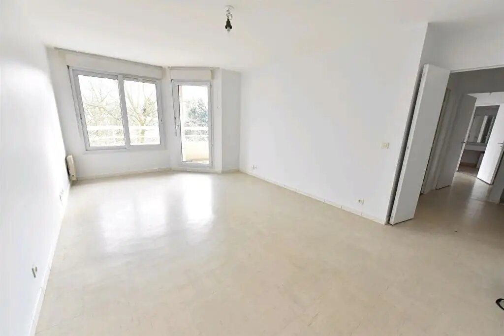 Appartement à louer, 62m², Châtillon