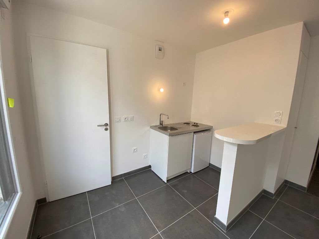 Appartement à louer, 28m², Clamart