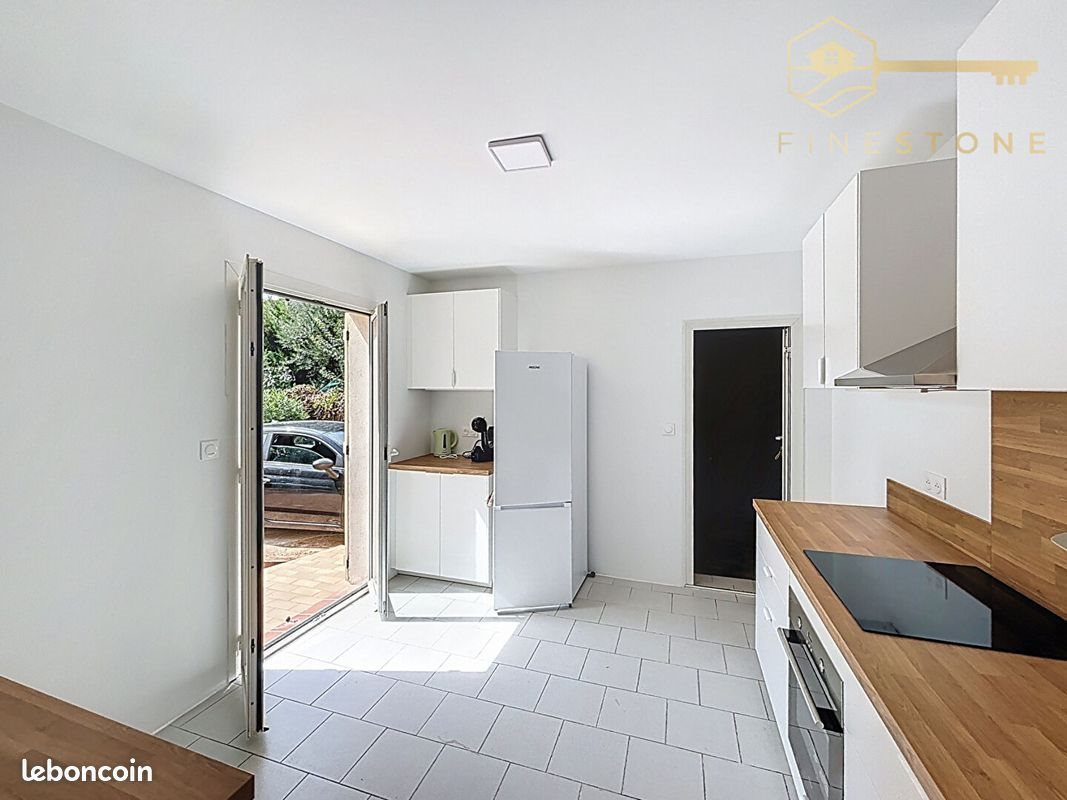 Maison à louer, 118m², Saint-Cyr-sur-Mer