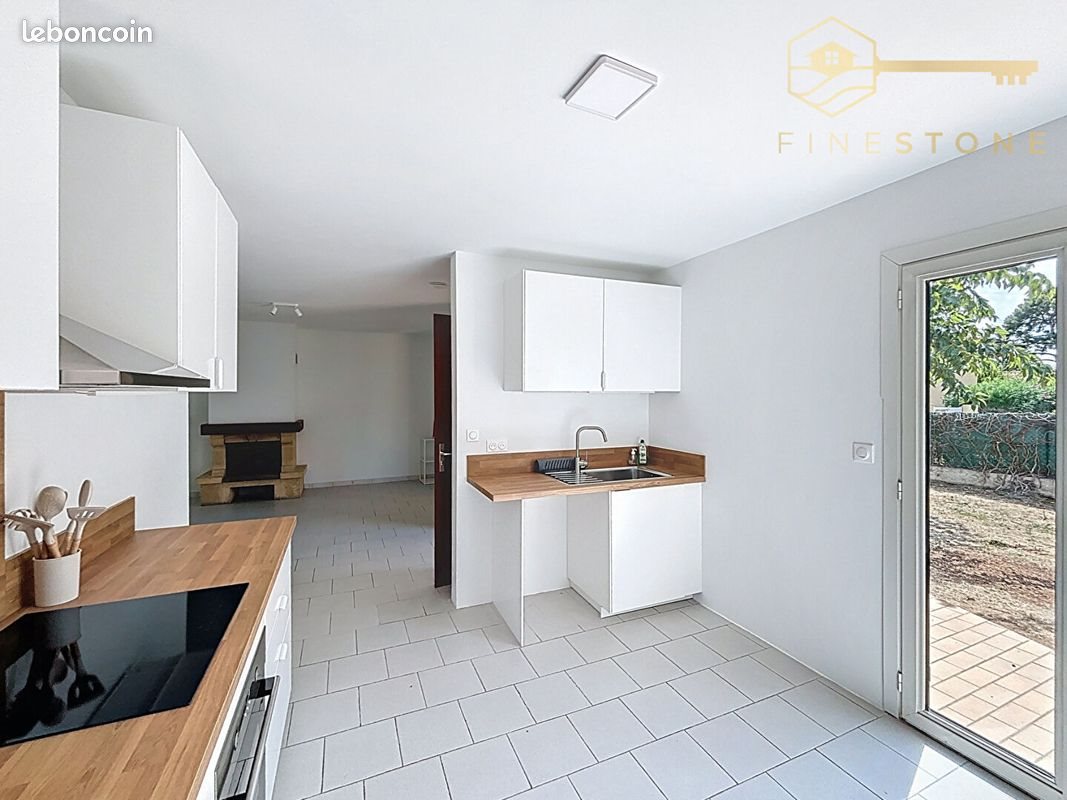 Maison à louer, 118m², Saint-Cyr-sur-Mer