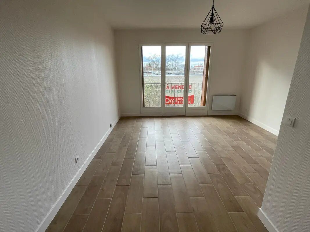Appartement à louer, 26m², Livry-Gargan