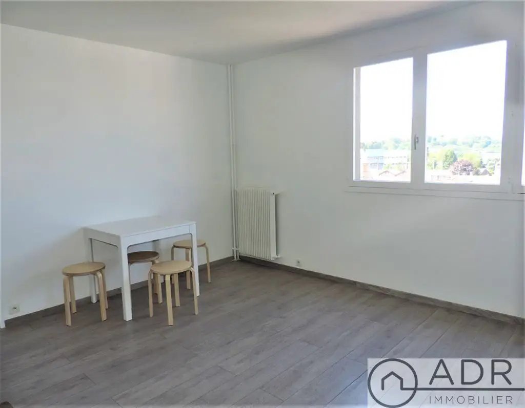 Appartement à louer, 32m², Rosny-sous-Bois
