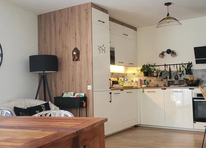 Appartement à louer, 86m², Meyrargues