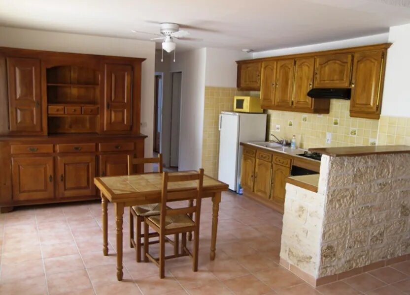 Appartement à louer, 55m², Charleval