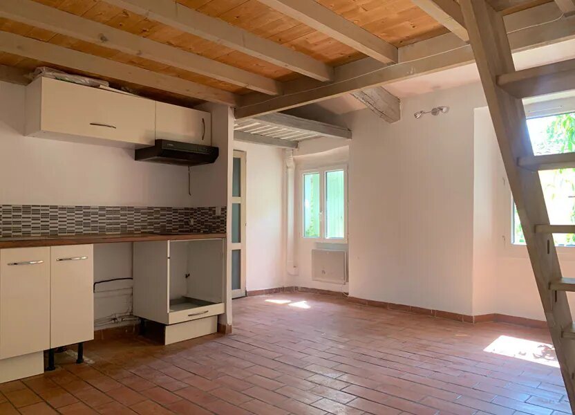 Appartement à louer, 34m², Lambesc