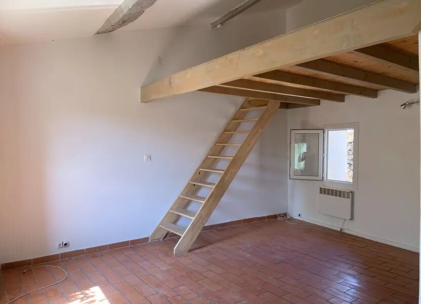 Appartement à louer, 34m², Lambesc