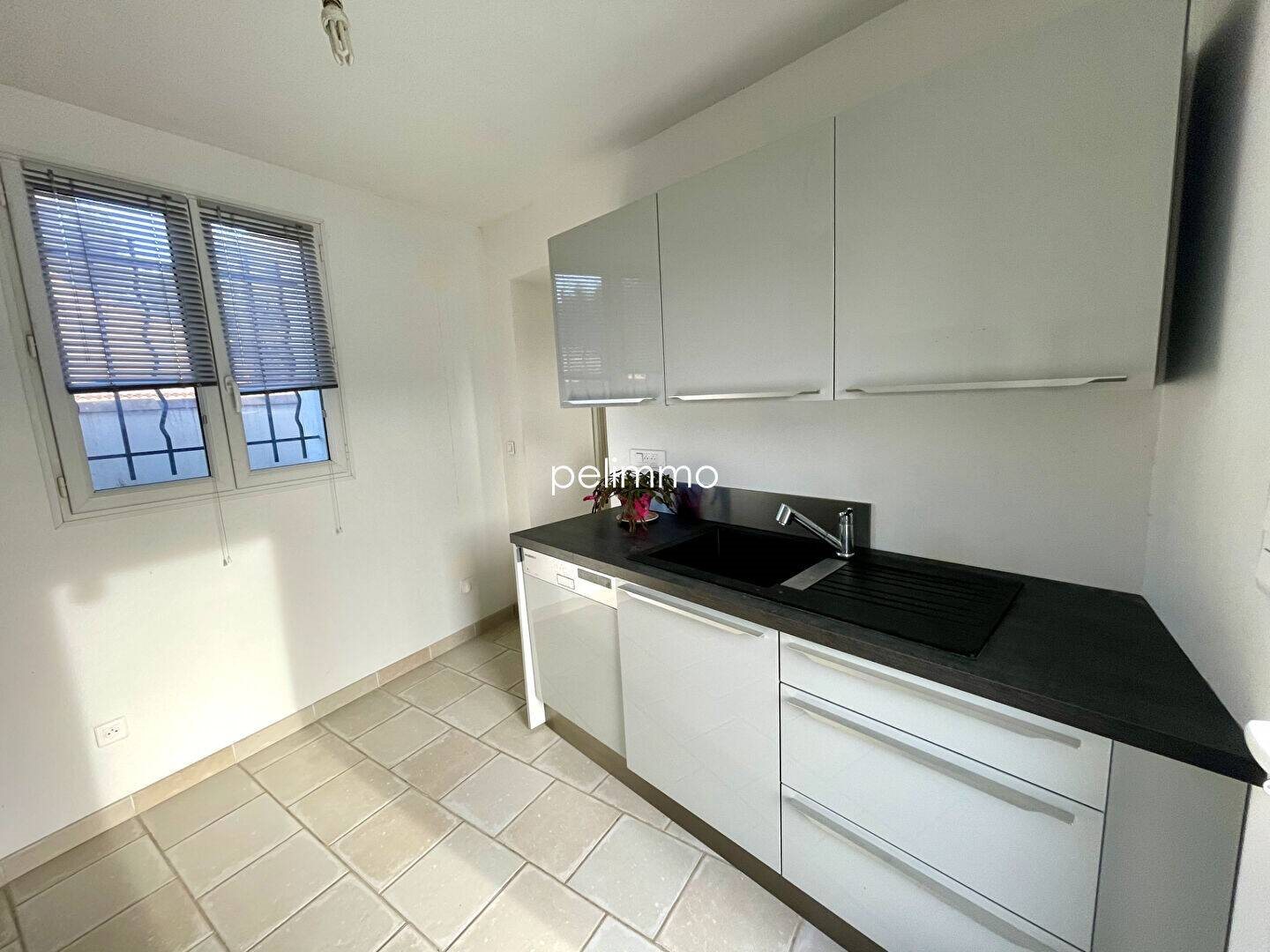 Appartement à vendre, 93m², Lambesc