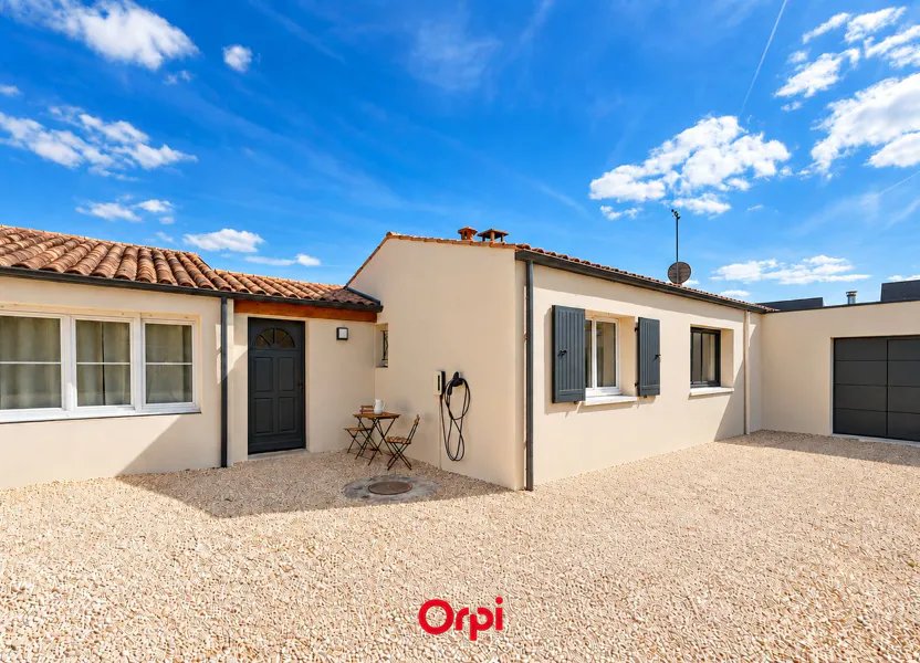 Maison à vendre, 150m², Thairé