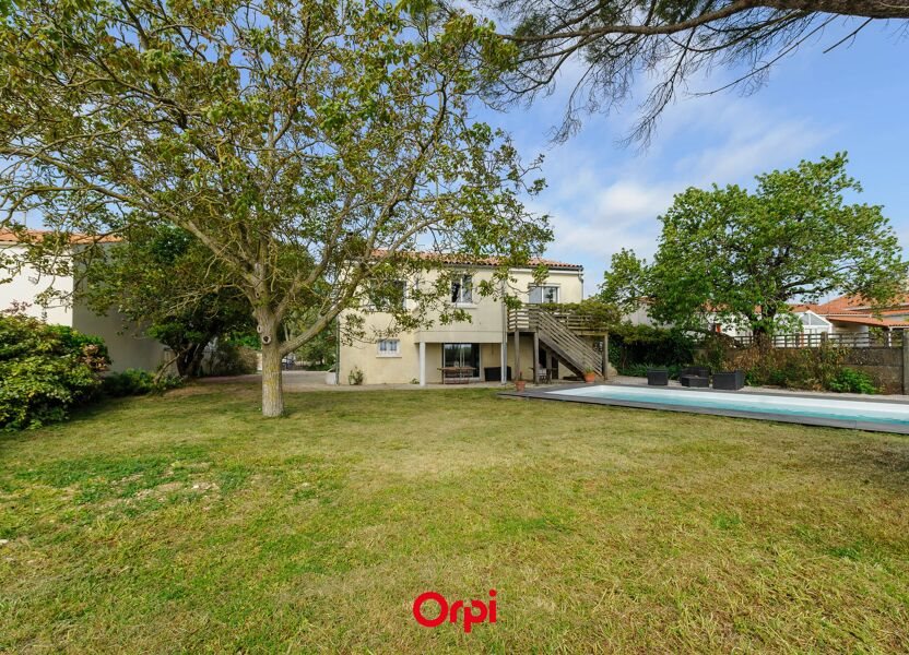 Maison à vendre, 162m², Thairé