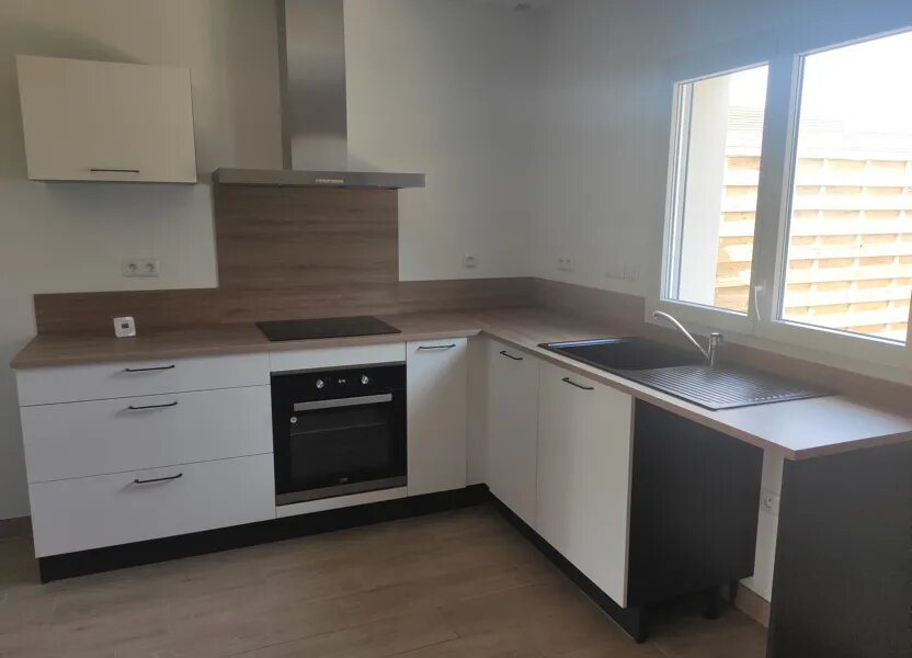Maison à louer, 92m², Ferrières