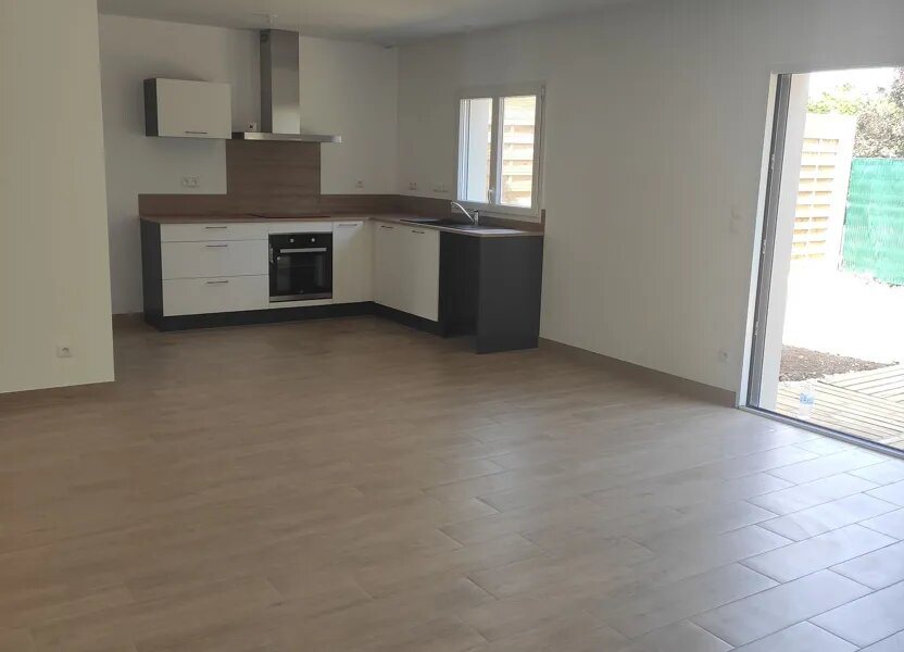 Maison à louer, 92m², Ferrières