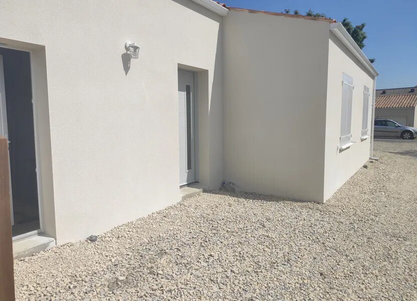Maison à louer, 92m², Ferrières