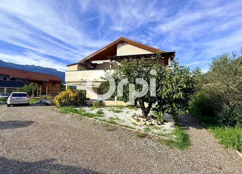 Appartement à vendre, 180m², Tencin