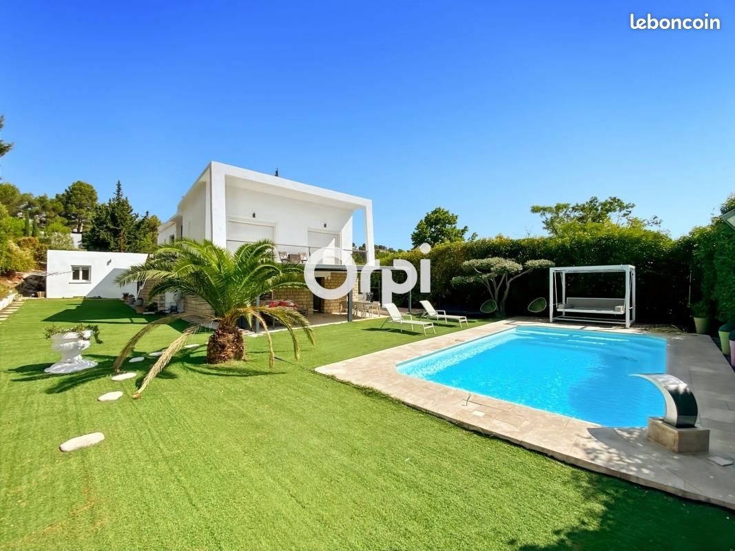 Maison à vendre, 192m², Carnoux-en-Provence