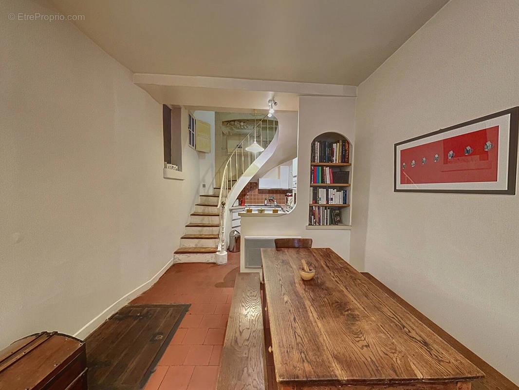 Appartement à vendre, 56m², Arles