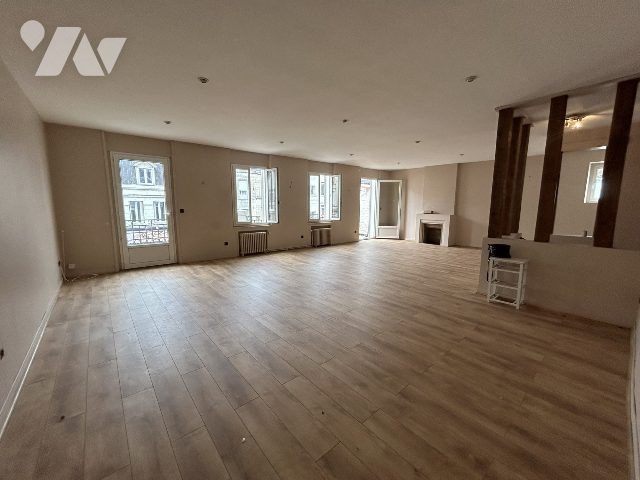 Appartement à vendre, 312m², Saint-Quentin