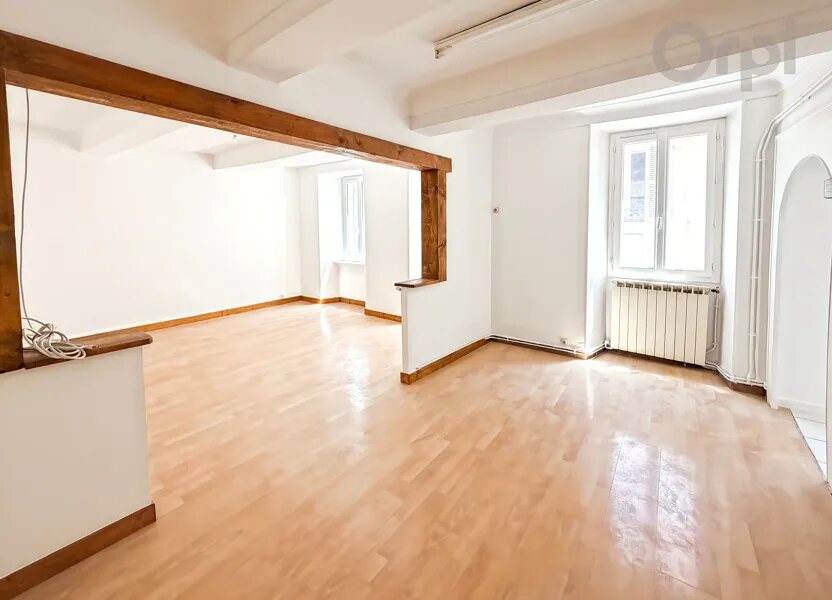 Appartement à louer, 66m², Laragne-Montéglin
