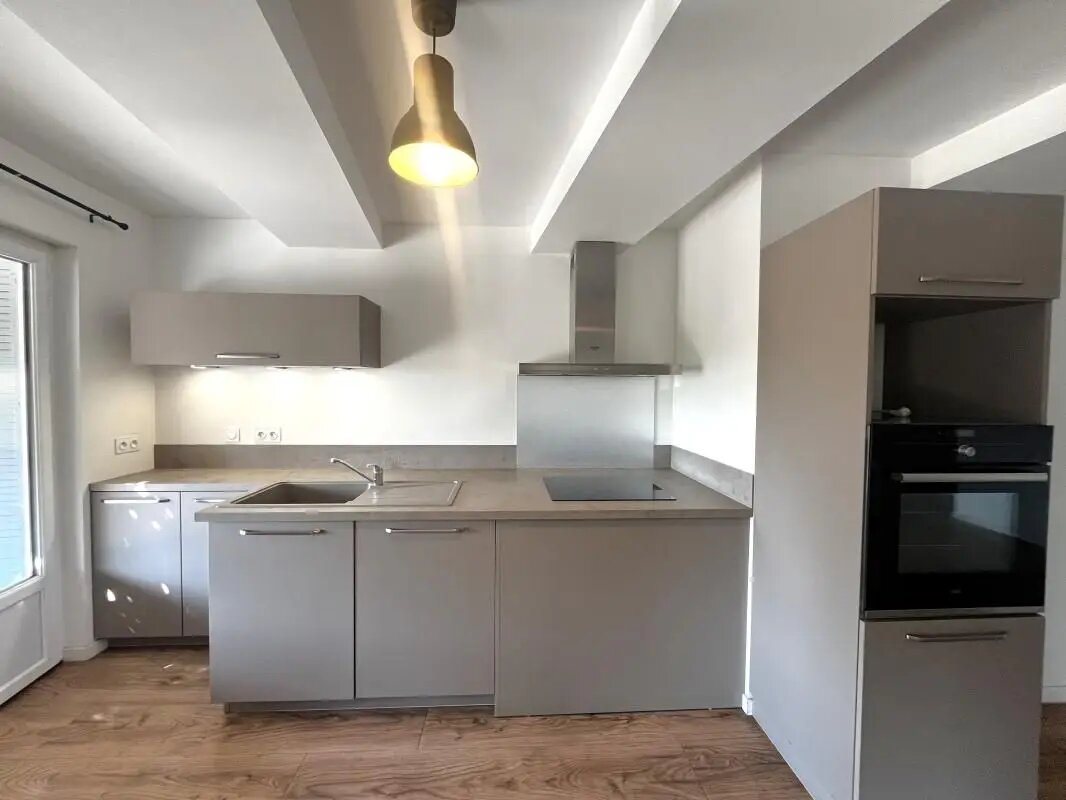 Appartement à louer, 86m², Pierrevert