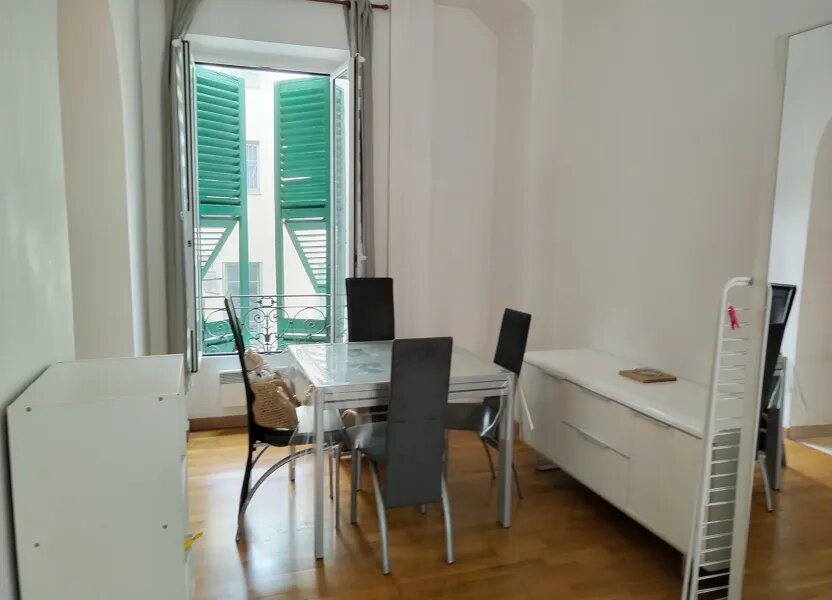 Appartement à louer, 28m², Nice