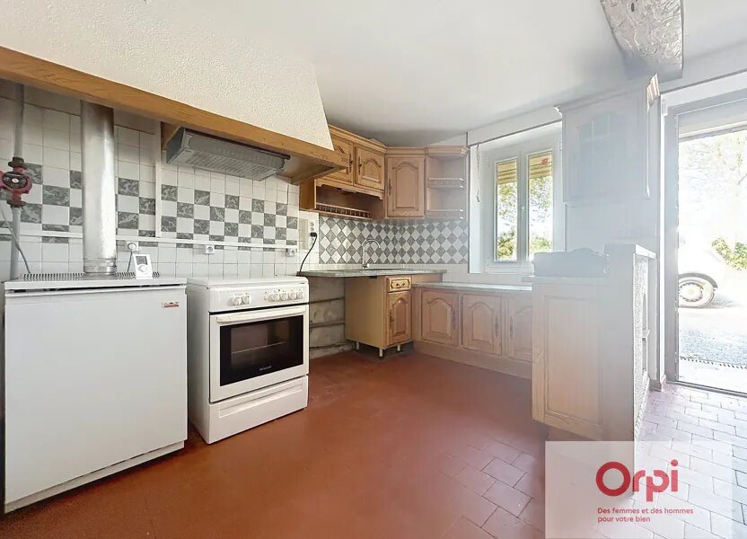 Maison à louer, 86m², Doyet