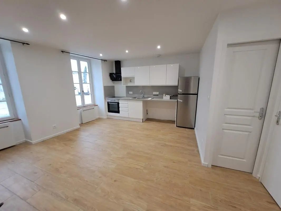 Appartement à louer, 53m², Saint-Jean-d'Angély
