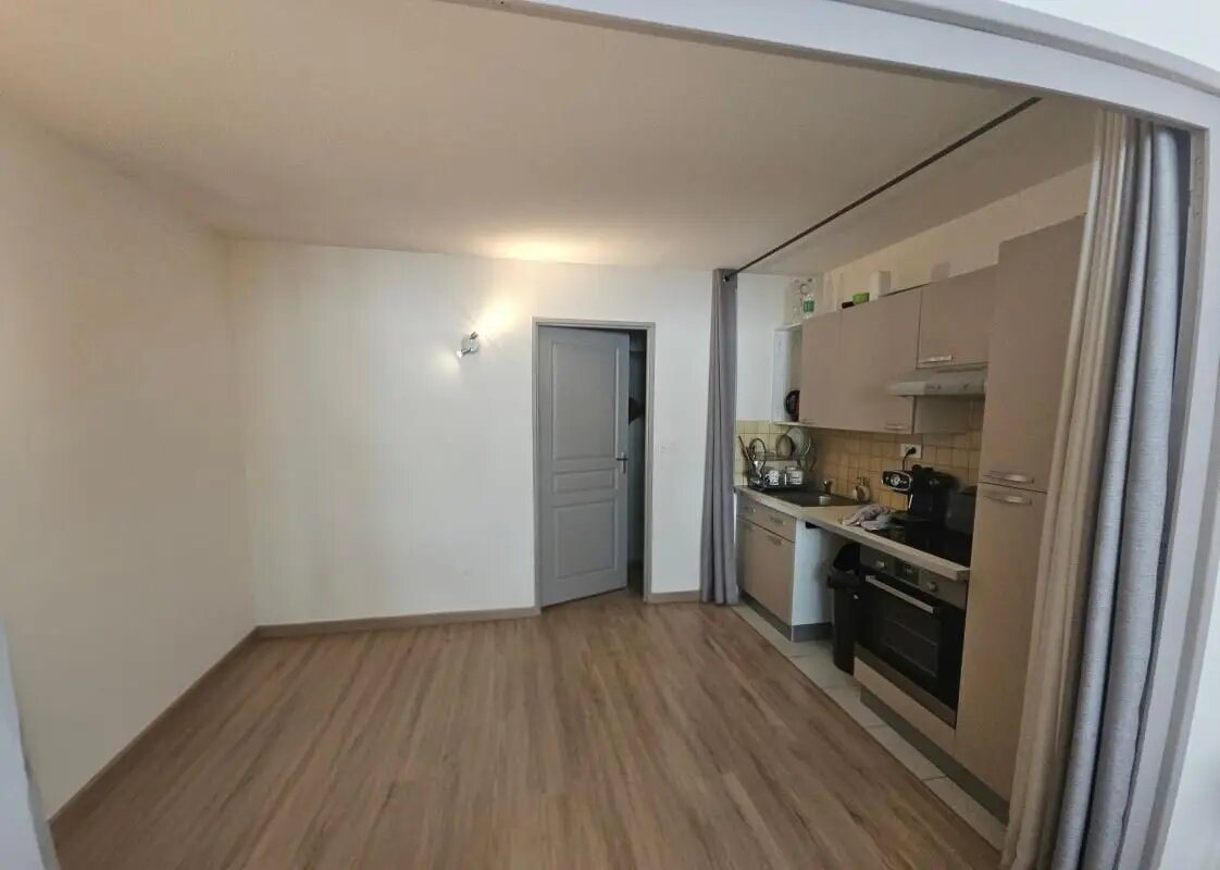 Appartement à louer, 30m², Gémozac