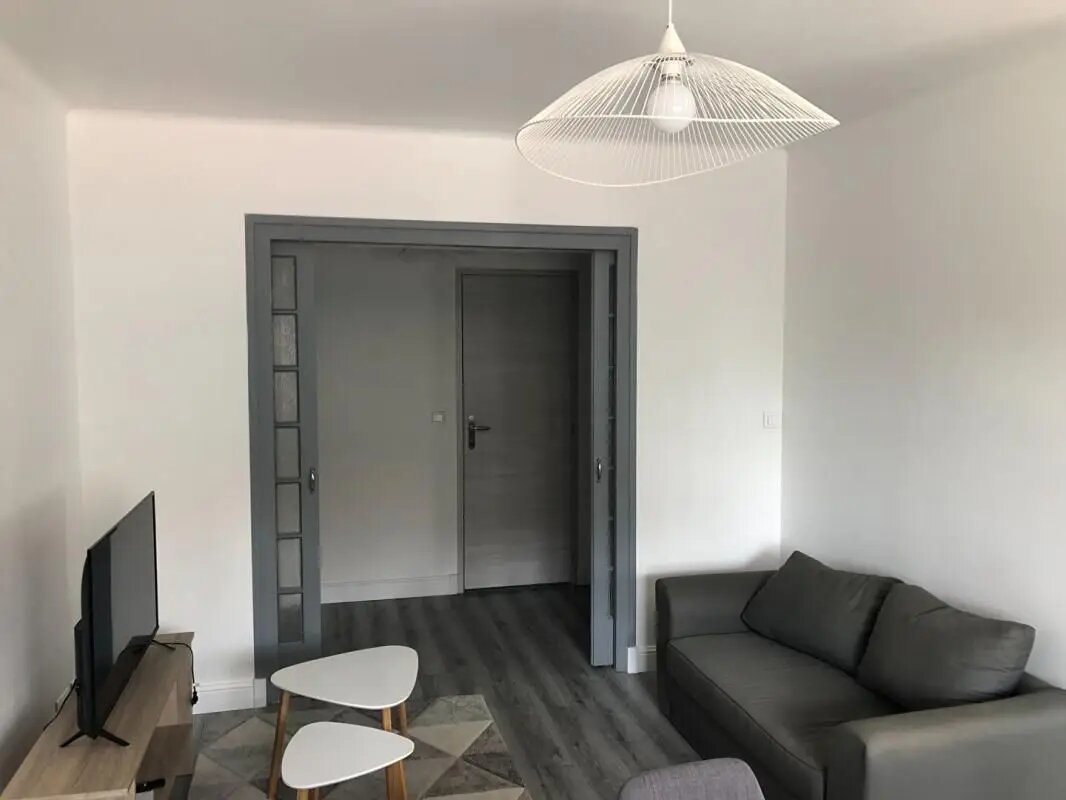 Appartement à louer, 46m², Saintes