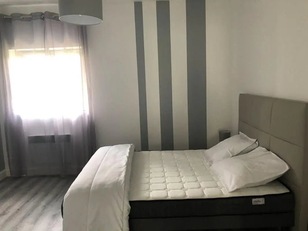 Appartement à louer, 46m², Saintes