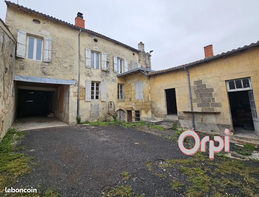 Maison à vendre, 225m², Saint-Jean-d'Angély