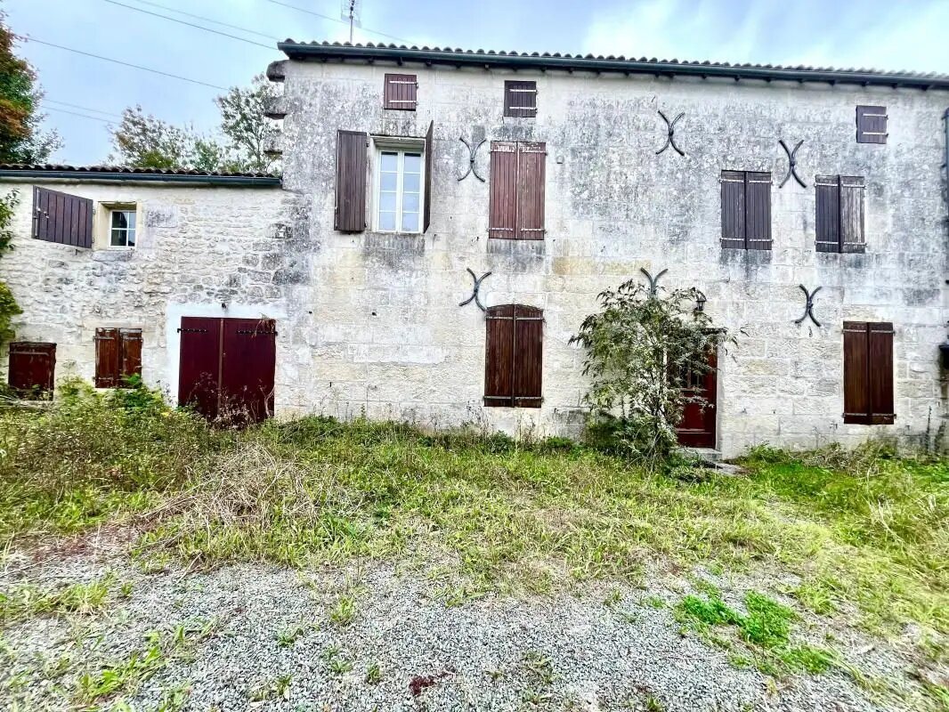 Maison à vendre, 254m², Saintes
