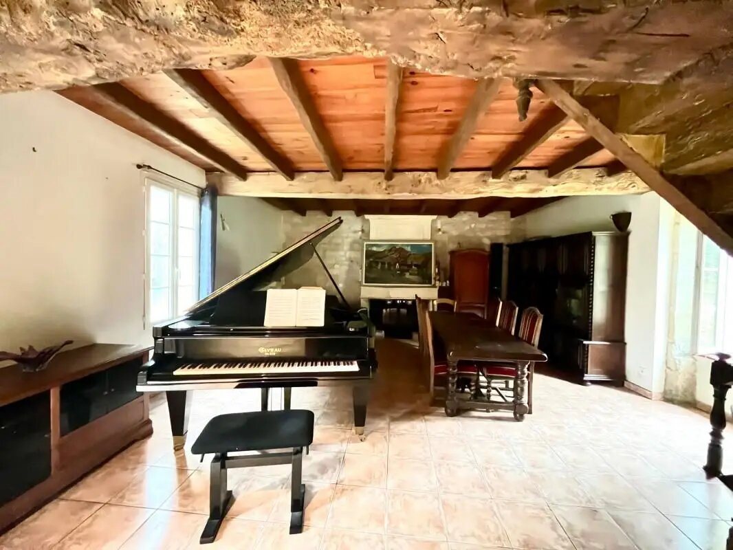 Maison à vendre, 254m², Saintes