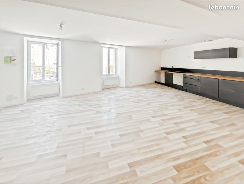 Appartement à louer, 77m², Saint-Jean-d'Angély