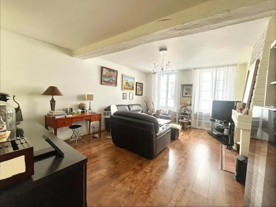 Appartement à vendre, 165m², Saintes