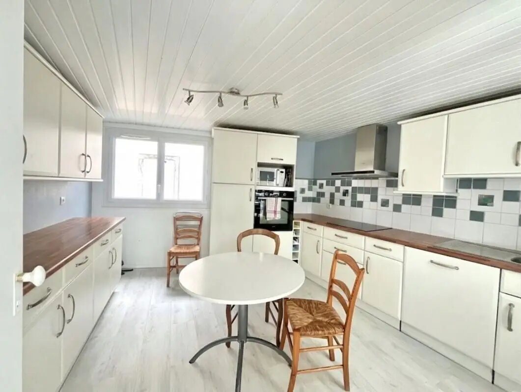 Appartement à vendre, 165m², Saintes