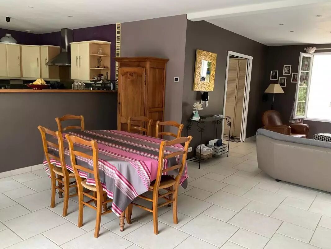 Maison à vendre, 186m², Saintes