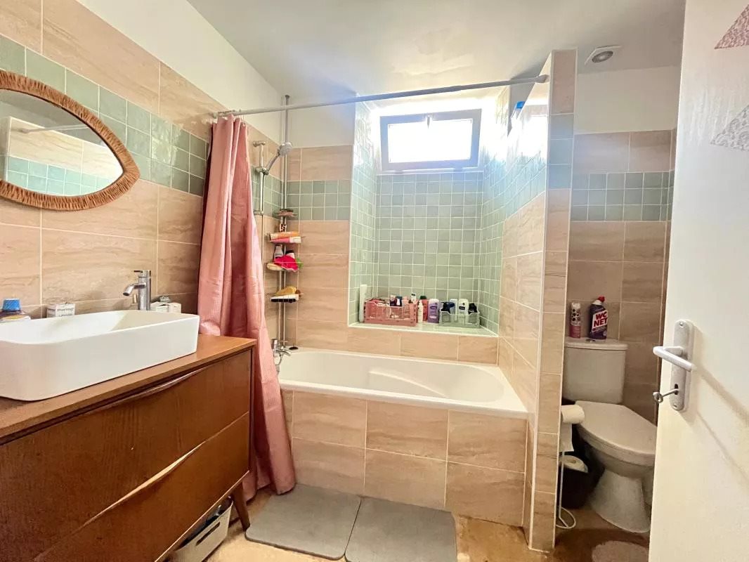 Appartement à vendre, 65m², Saintes