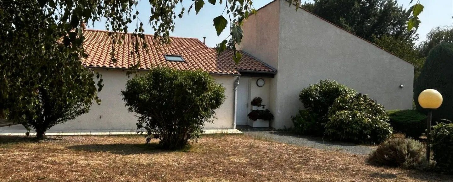 Maison à vendre, 141m², Pont-l'Abbé-d'Arnoult
