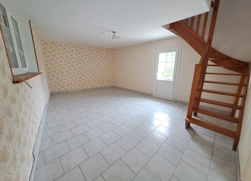 Maison à louer, 76m², Beurlay