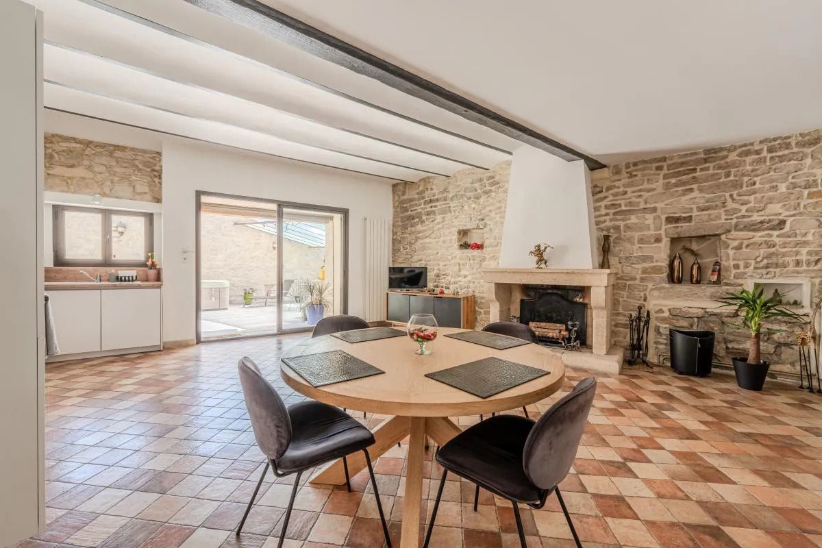 Maison à vendre, 153m², Calvisson