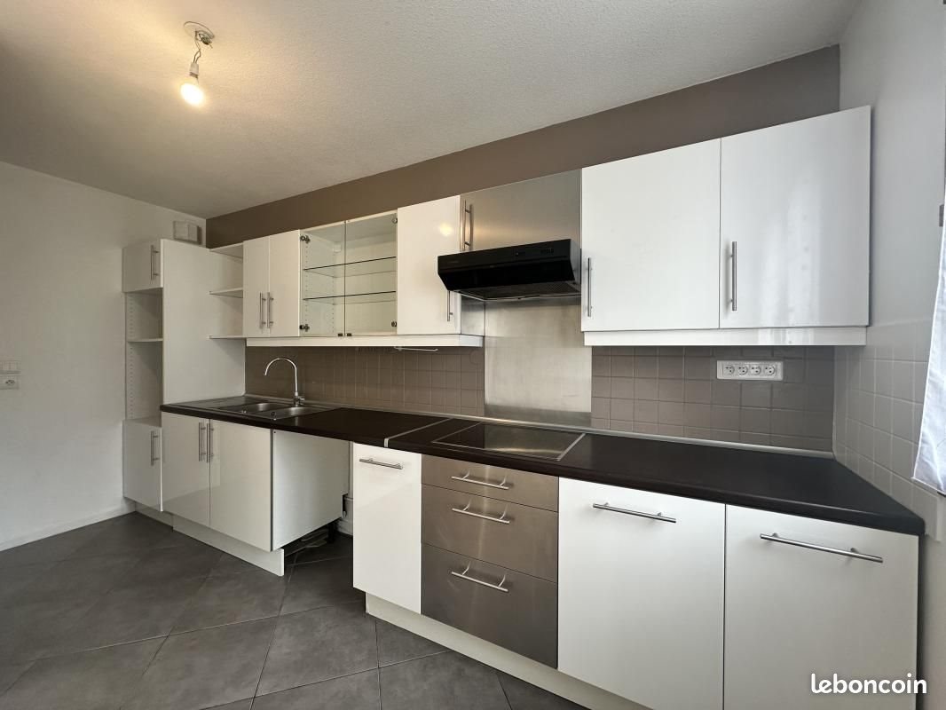Appartement à louer, 80m², Sassenage