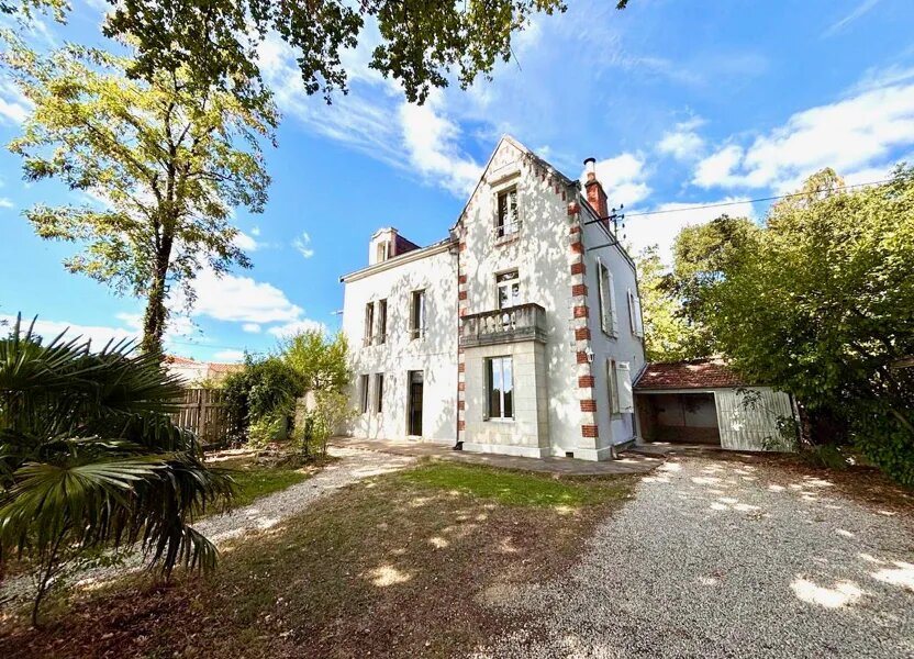 Maison à louer, 218m², Périgueux